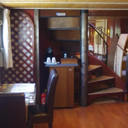 Peniche Le Hasard 5*