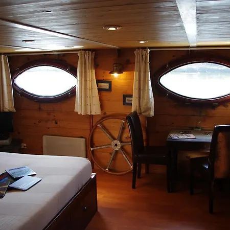 Peniche Le Hasard Bed & Breakfast