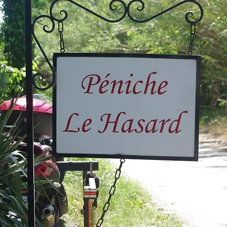 Péniche Le Hasard