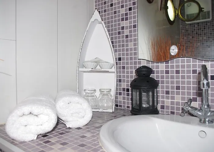 Peniche Le Hasard Villeneuve-lès-Avignon