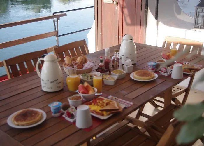 Alojamento de Acomodação e Pequeno-almoço Peniche Le Hasard