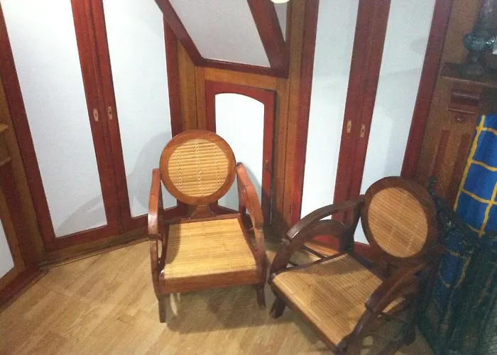 Peniche Le Hasard Alojamento de Acomodação e Pequeno-almoço Villeneuve-lès-Avignon