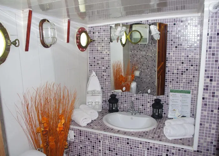 Alojamento de Acomodação e Pequeno-almoço Peniche Le Hasard