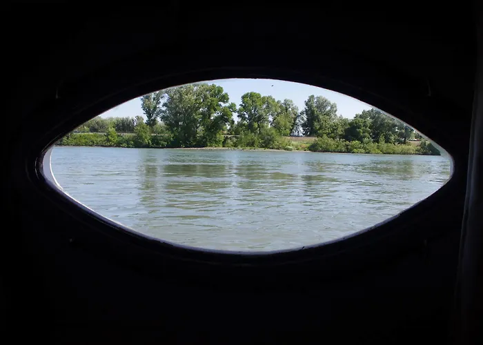 Peniche Le Hasard Villeneuve-lès-Avignon