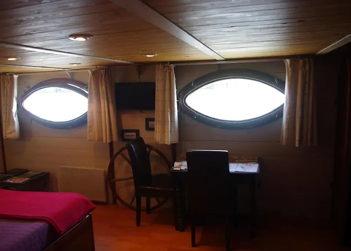 Peniche Le Hasard Alojamento de Acomodação e Pequeno-almoço